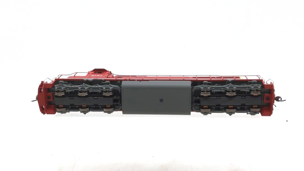 Athearn 71634 HO Scale Rock Island SD40-2 Diesel Locomotive w/DCC & Sound #4797