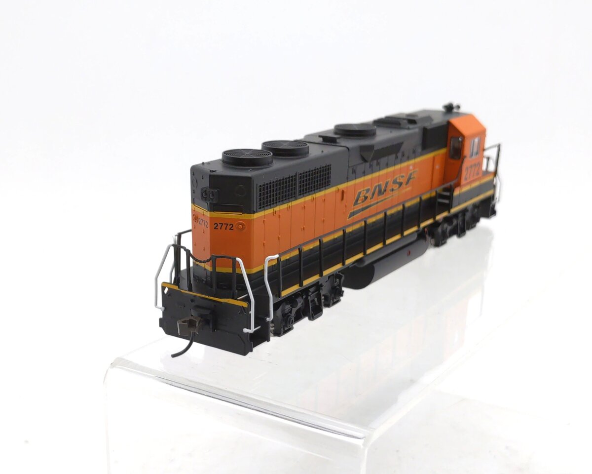 Atlas 10000486 HO Scale BNSF GP39-2 Phase 1  Diesel Locomotive #2772 w/o Sound