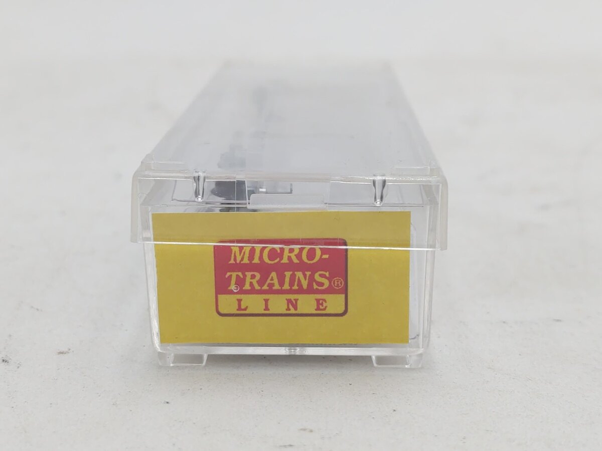 Micro-Trains 52400070 Z Scale Ringling Bros. 60' Straight Sides Flat Car #84714