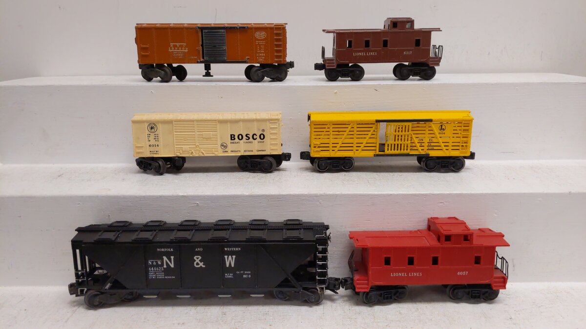 Lionel O Gauge Vintage Assorted Freight Cars [6] VG