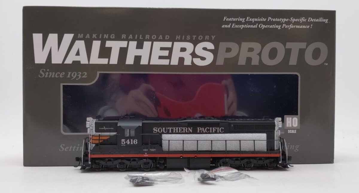 Walthers 920-41633 HO Southern Pacific EMD SD9 Diesel Engine #5416 w/ DCC & Snd