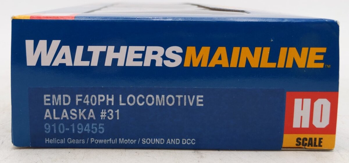 Walthers 910-19455 HO Alaska Railroad EMD F40PH Diesel Locomotive Sound/DCC #31