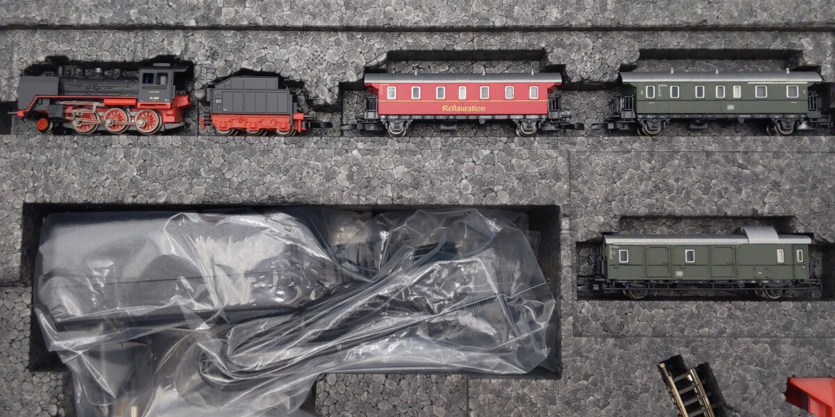 Marklin 81874 Z Museum Passenger Train Starter Set w/Class 24