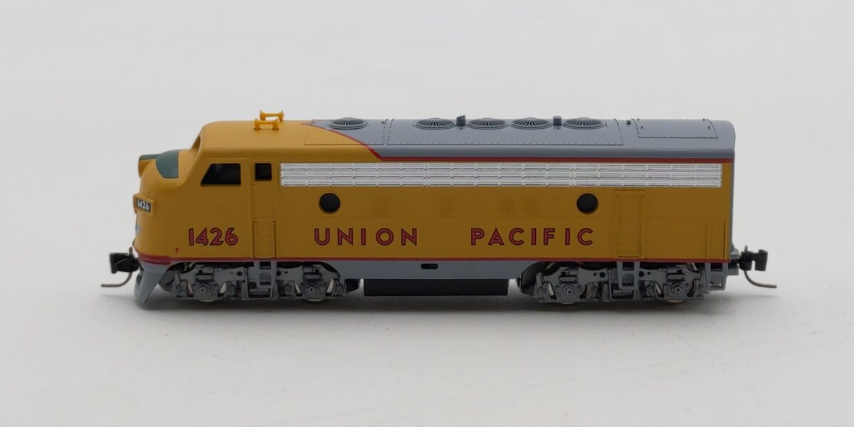 Micro-Trains 98001011 Z Union Pacific F7A Powered Diesel Locomotive #1426