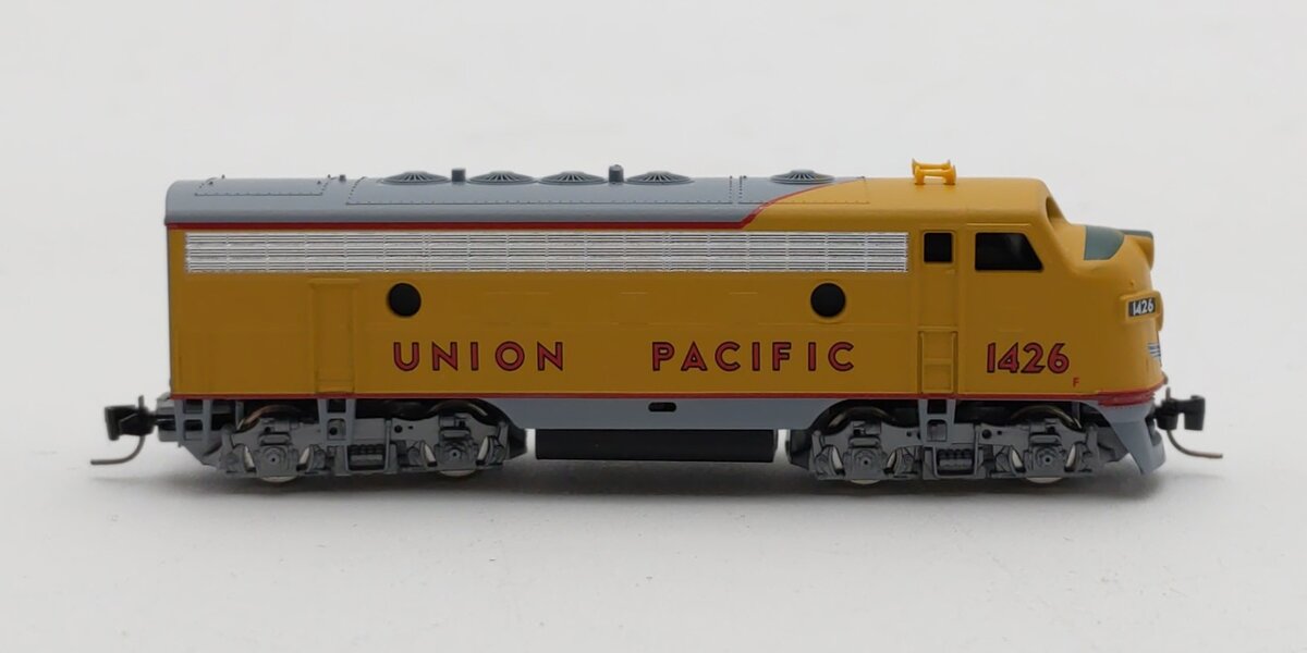 Micro-Trains 98001011 Z Union Pacific F7A Powered Diesel Locomotive #1426