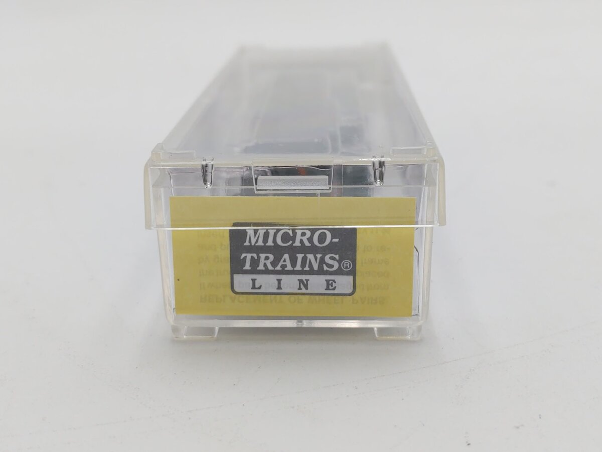 Micro-Trains 98201090 Z Western Pacific EMD GP9 Powered Diesel Locomotive #725