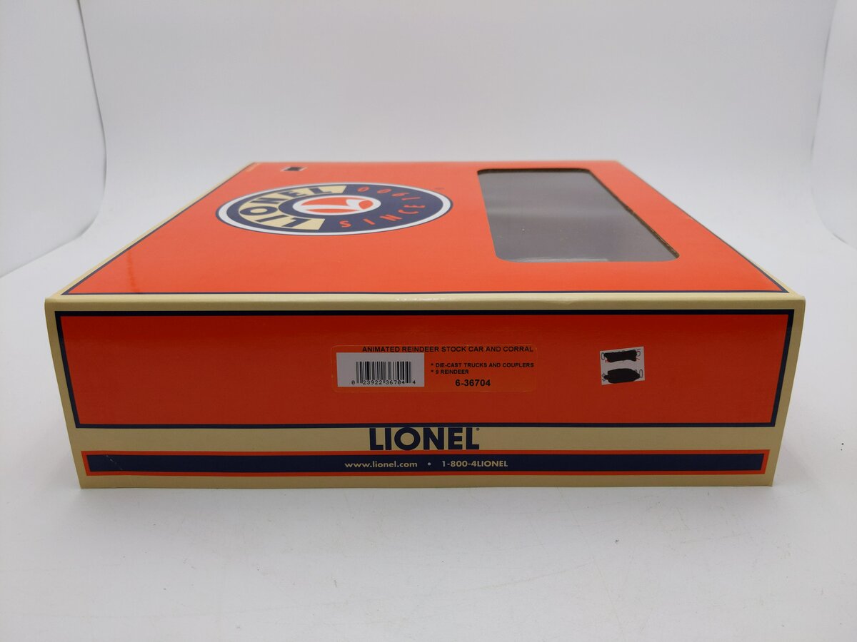 Lionel 6-36704 O Guage Animated Reindeer Stockcar & Corral LN/Box