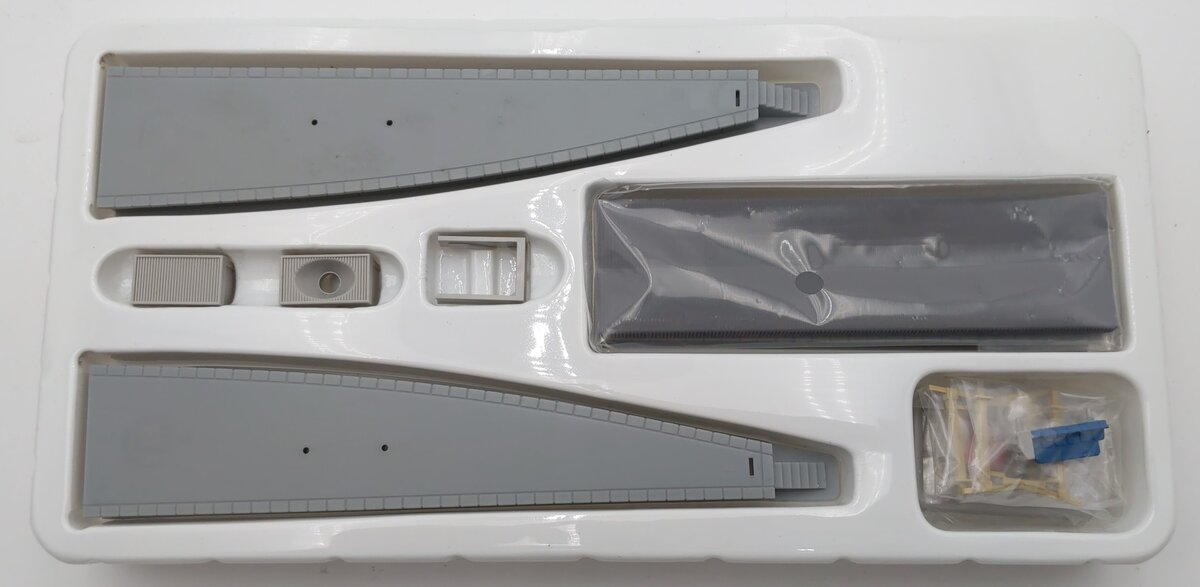 Rokuhan S046-1 Z Gauge 1:220 Scale Island Platform Basic Set