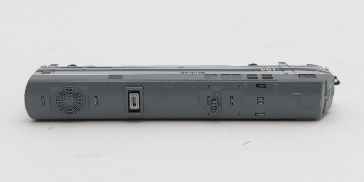 American Z-Line 63501-5 Z Scale Amtrak GE P42 Genesis Diesel Locomotive #104 LN/Box
