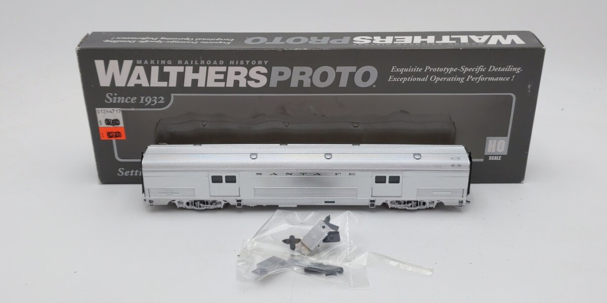 Walthers 920-9465 HO Santa Fe 1954 El Capt 73' Budd Baggage Car (Real Metal)