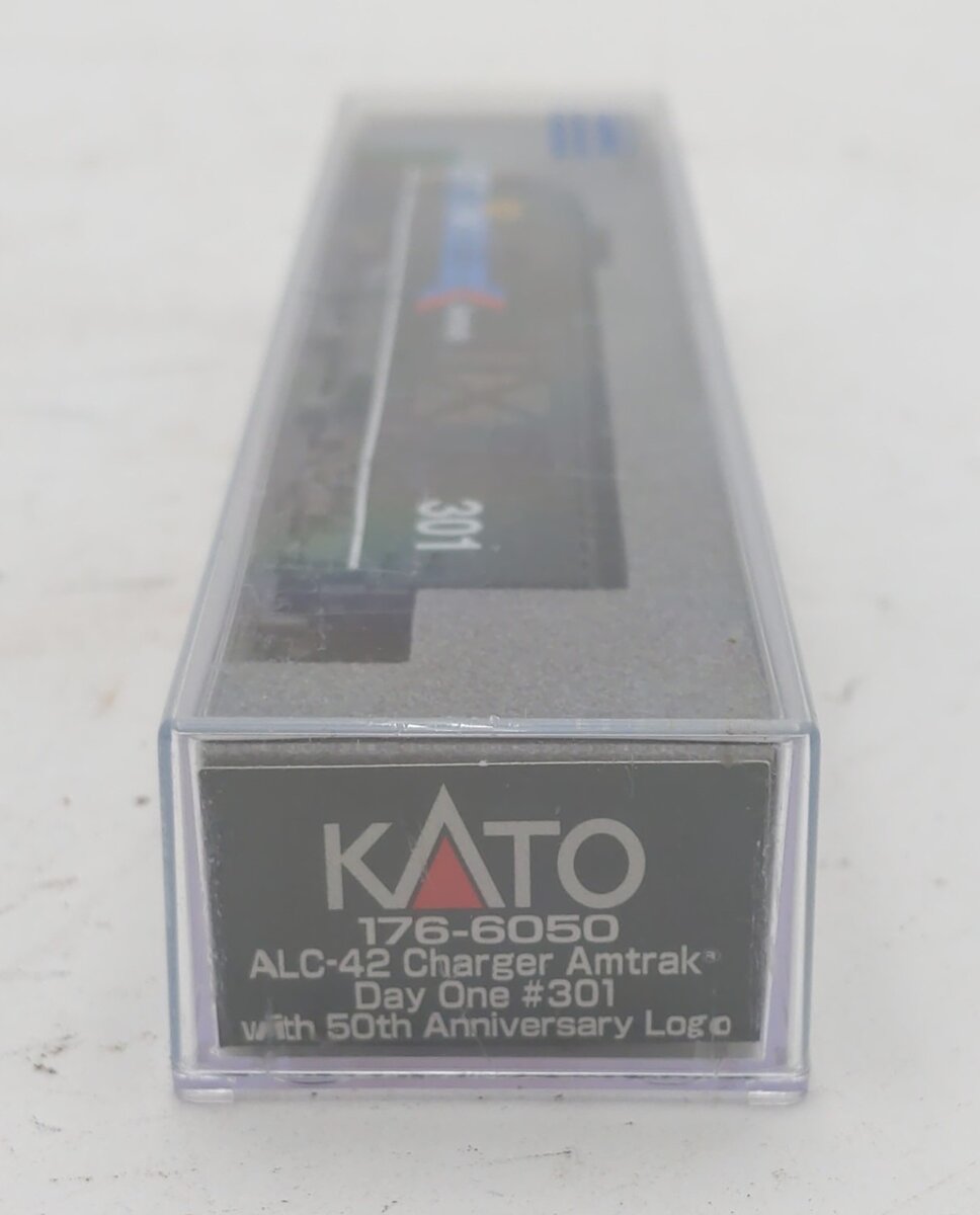 Kato 176-6050 N Scale Amtrak Day One ALC-42 Charger Diesel