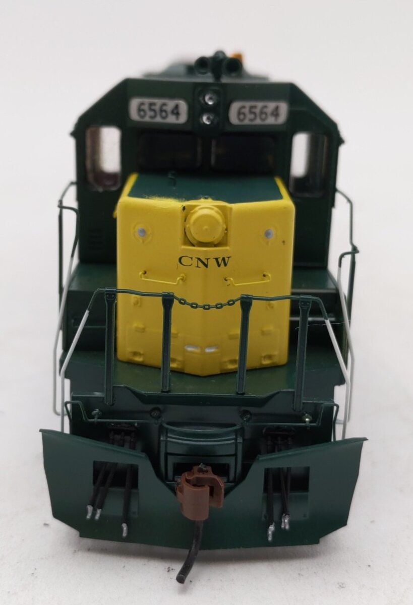 Athearn 95393 HO Chicago & North Western/Zito RTR SD45 Diesel Locomotive #6564