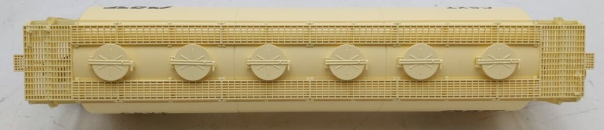 American Flyer 1919351 S Gauge CSX Cylindrical Hopper #225370 LN/Box