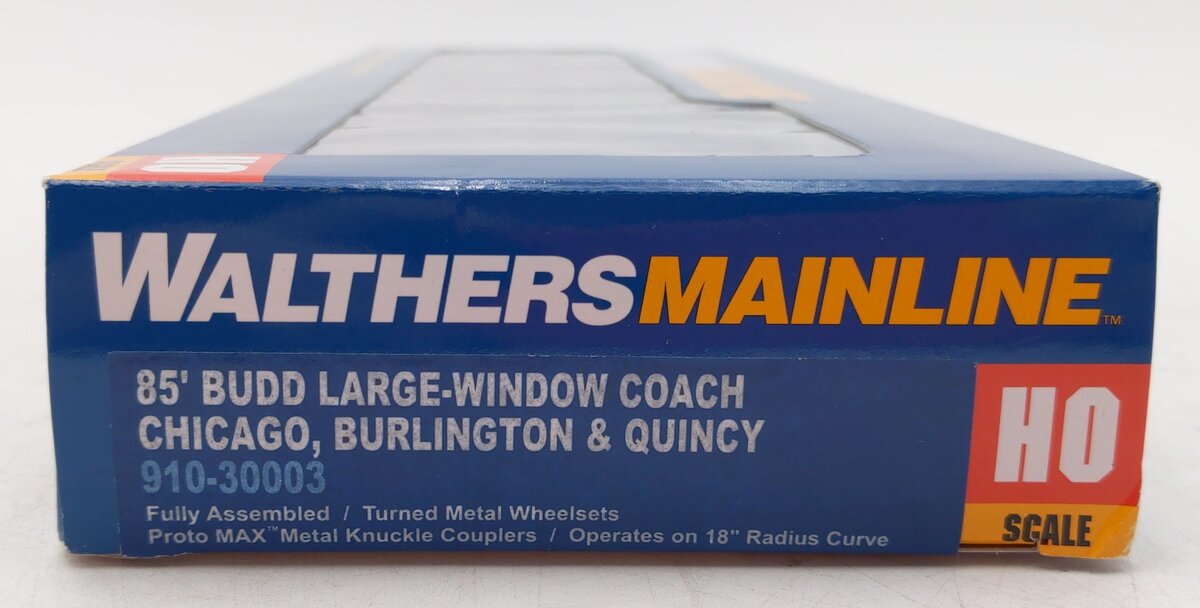 Walthers 910-30003 HO CB&Q 85' Budd Large-Window Coach RTR
