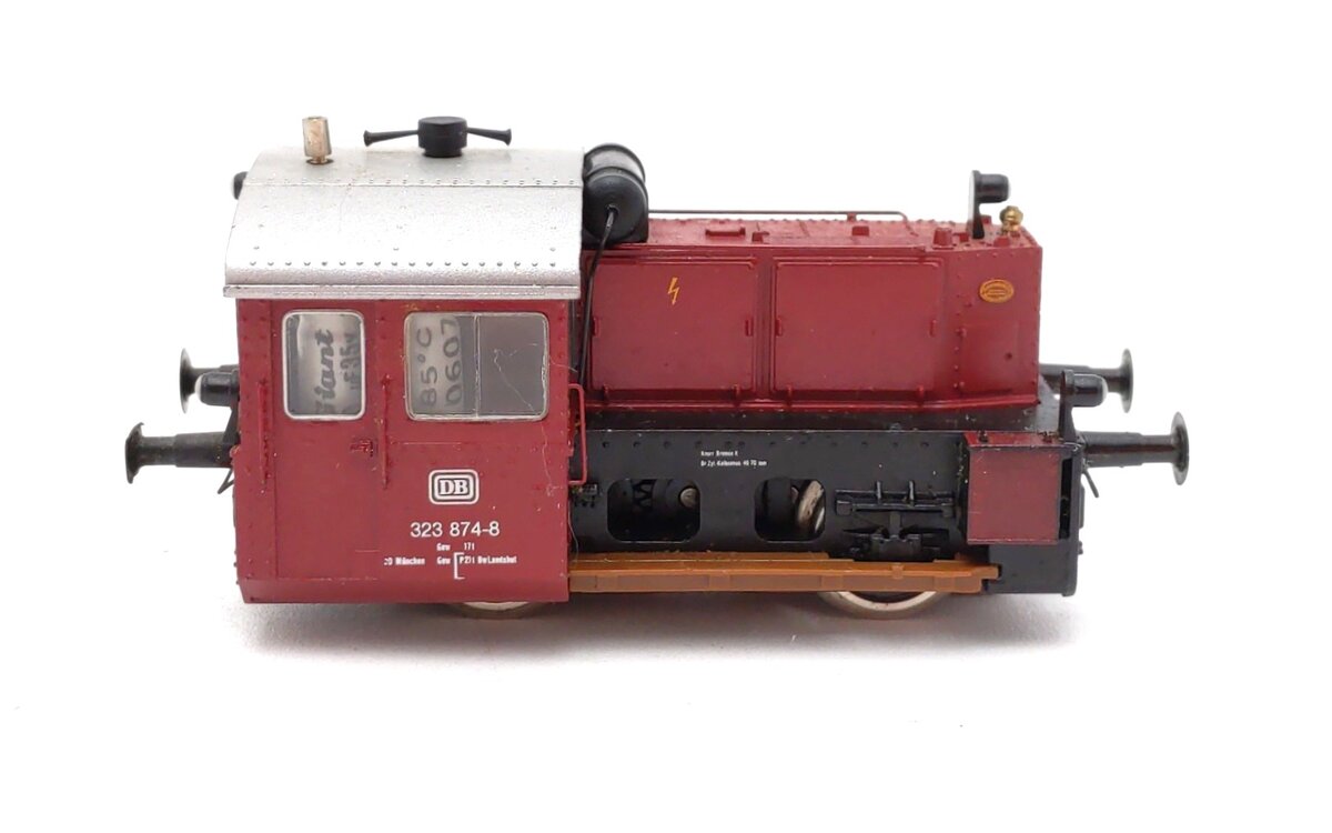 Brawa 0484 HO Scale DB Switcher Diesel Locomotive #323 874-8 EX