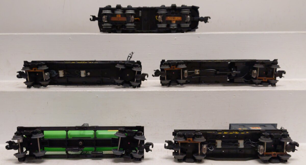 Lionel 6-31926 O Gauge Area 51 Alien Recovery Diesel Train Set LN