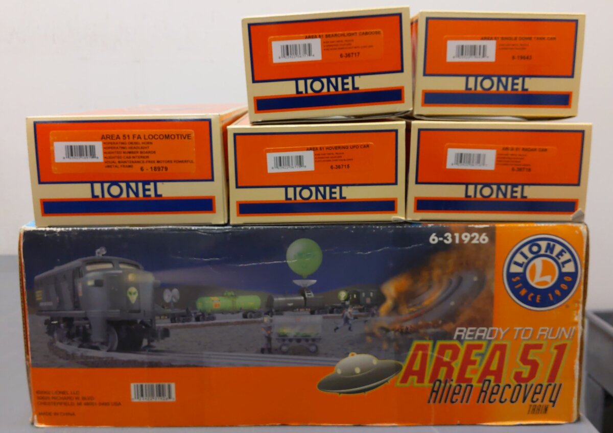 Lionel 6-31926 O Gauge Area 51 Alien Recovery Diesel Train Set LN/Box