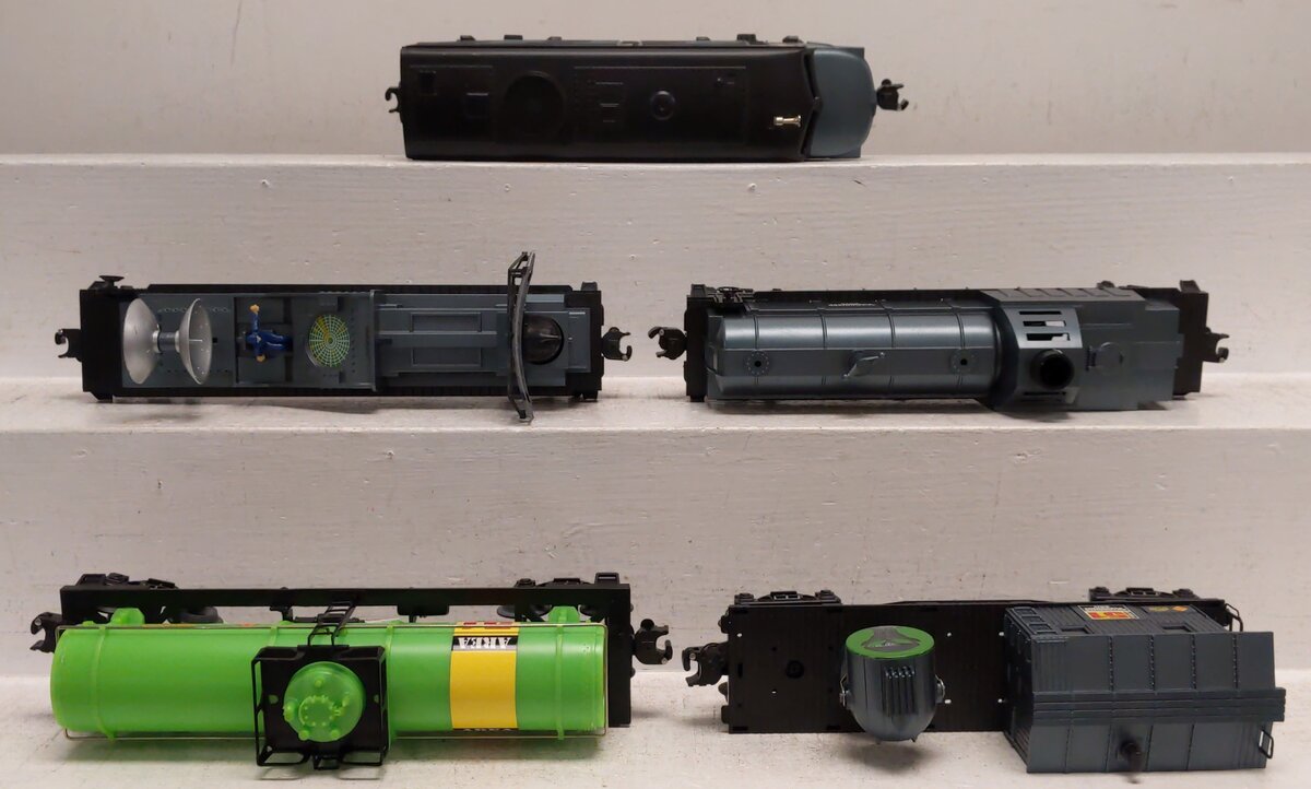 Lionel 6-31926 O Gauge Area 51 Alien Recovery Diesel Train