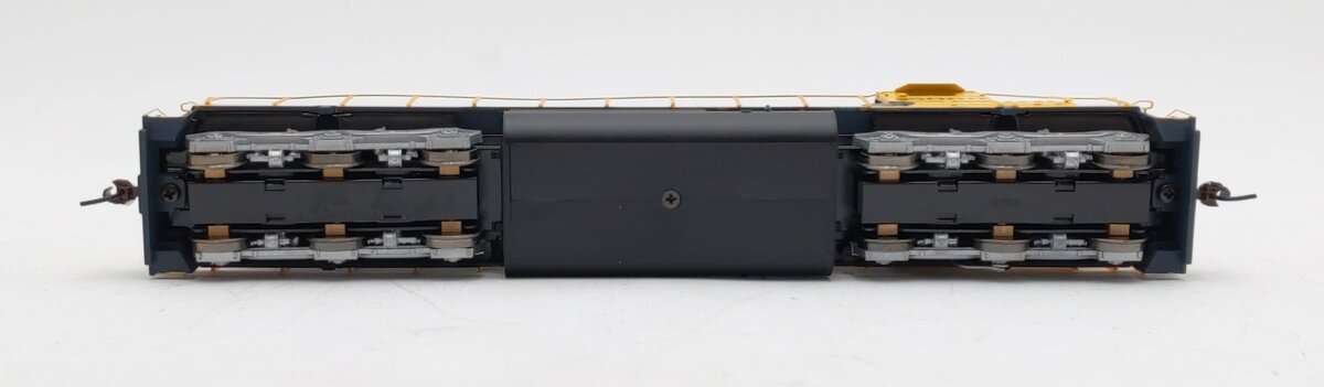 Athearn 89898 HO Scale Santa Fe SD40 Diesel Locomotive #5000