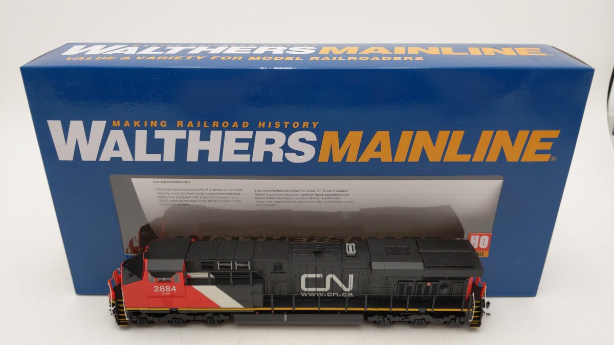 Walthers 910-20198 HO CN GE ES44AC Diesel Locomotive with DCC/Sound #2884