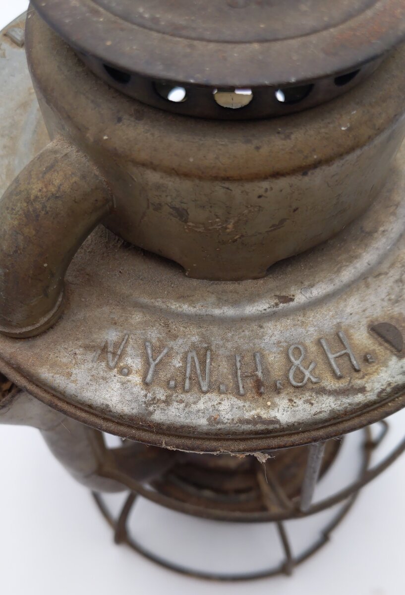 Dietz Vesta Vintage NYNH&H Railroad Lantern w/Clear Globe VG
