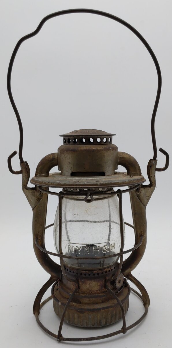 Dietz Vesta Vintage NYNH&H Railroad Lantern w/Clear Globe VG