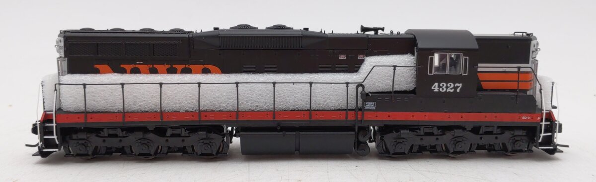 Broadway Limited 4940 HO NWP EMD SD9 Diesel Locomotive w/Paragon 3 Sound #4327