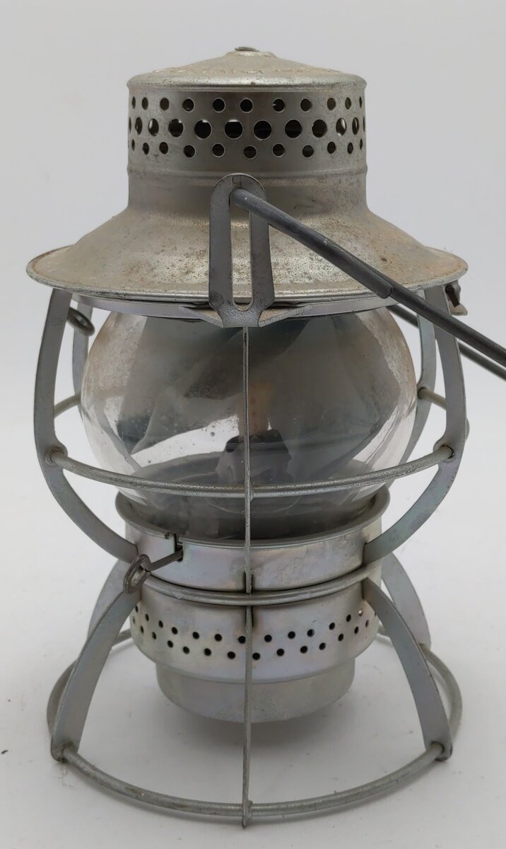 Dressel Vintage Penn Central Railroad Lantern VG