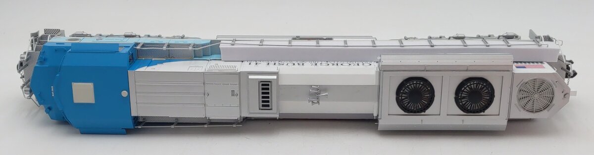 Lionel 2033319 O Union Pacific SD70ACE Non Powered Diesel Locomotive #4141