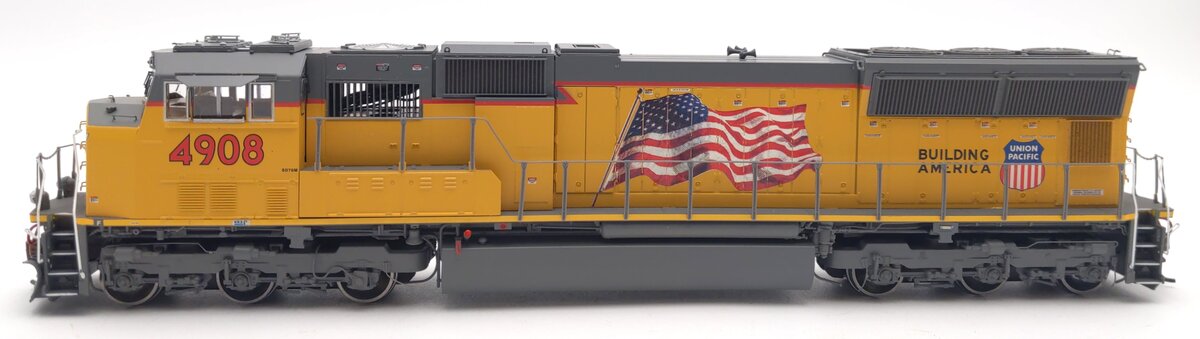 Athearn G69308 HO Union Pacific EMD SD70M Diesel Locomotive w/DCC & Sound #4908