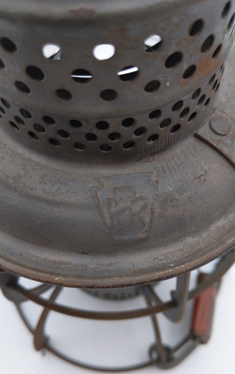 Armspear Mfg 1925 Vintage PRR Lantern w/Clear Globe VG