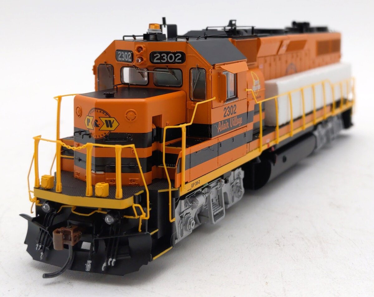 Athearn G40954 HO P&WR GP39-2 Phase I Diesel Locomotive w/DCC & Sound #2302