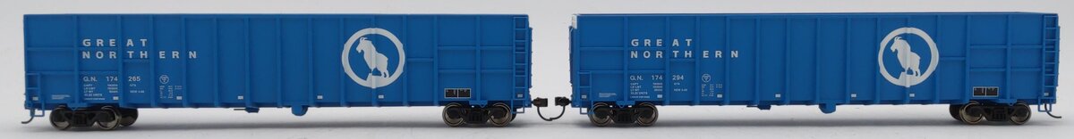 Walthers 932-261304 HO GN 61' Gunderson Wood Chip Gondola (Set of 2)