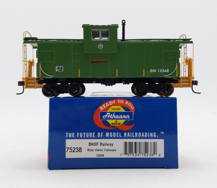 Athearn 75238 HO Burlington Northern Santa Fe RTR Wide Vision Caboose #12548