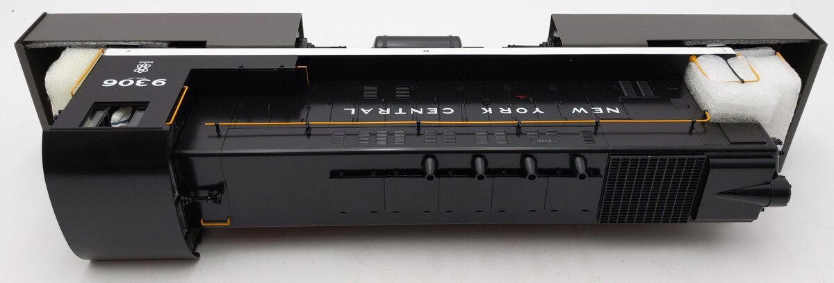 MTH 70-2045-1 G Scale New York Central G Scale VO1000 Diesel Engine #9306