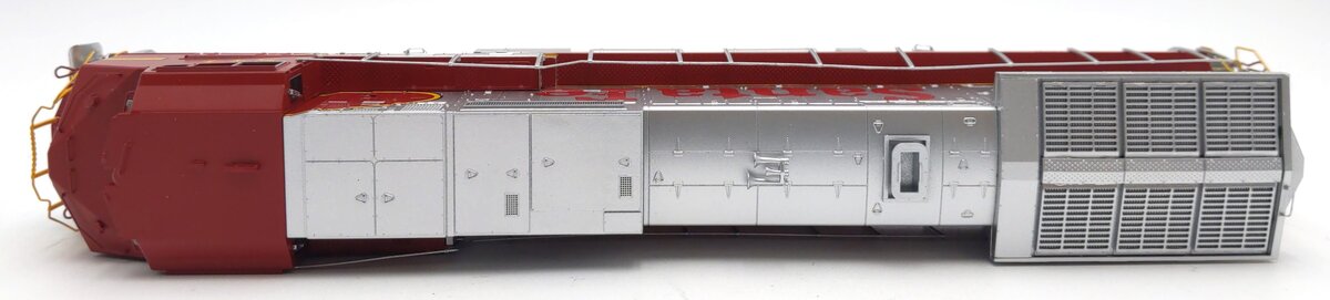 Atlas 10002308 HO Santa Fe DASH 8-40CW Diesel Loco with DCC & Sound #844