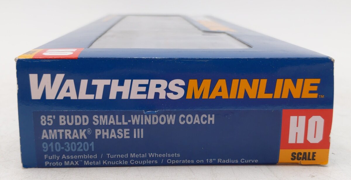 Walthers 910-30201 HO Scale Amtrak 85' Budd Small-Window Coach Passenger Car