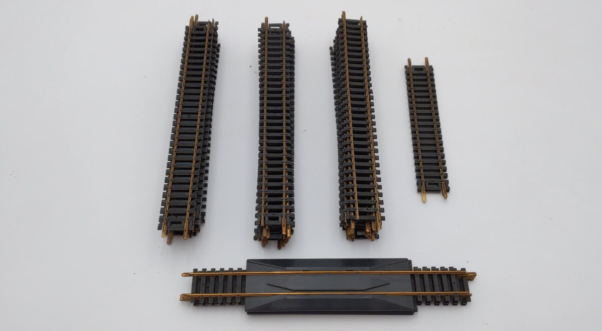 Atlas HO Scale Assorted Straight Track Sections [40] EX
