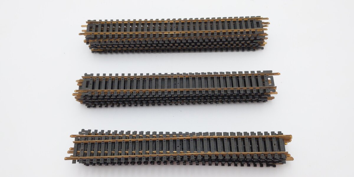 Atlas HO Scale Assorted Straight Track Sections [40] EX