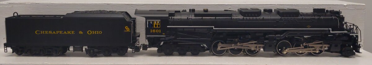 Lionel 6-28011 O-Gauge C&O 2-6-6-6 H6 Allegheny Steam Loco & Tender #1601 EX/Box