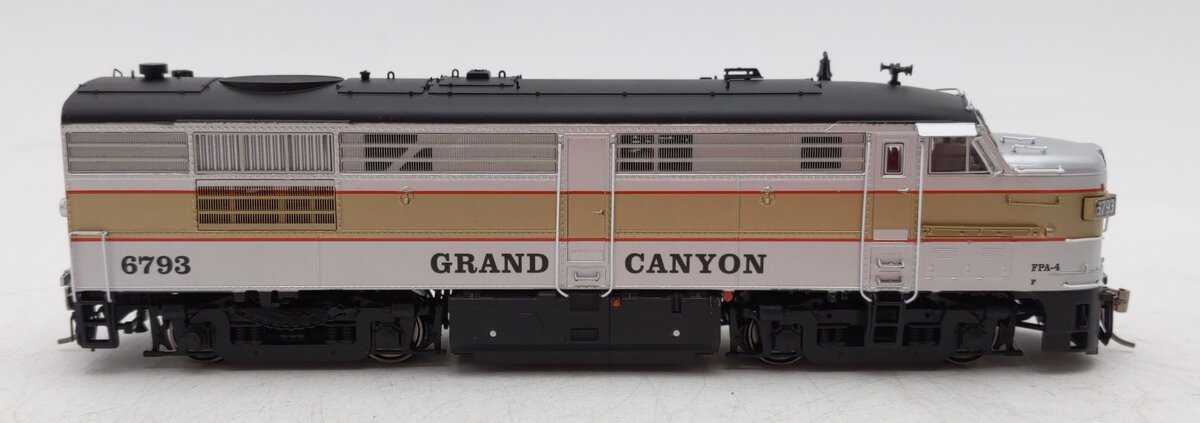 Rapido Trains 20528 HO Grand Canyon Railway MLW FPA4 #6793 w/DCC & Sound