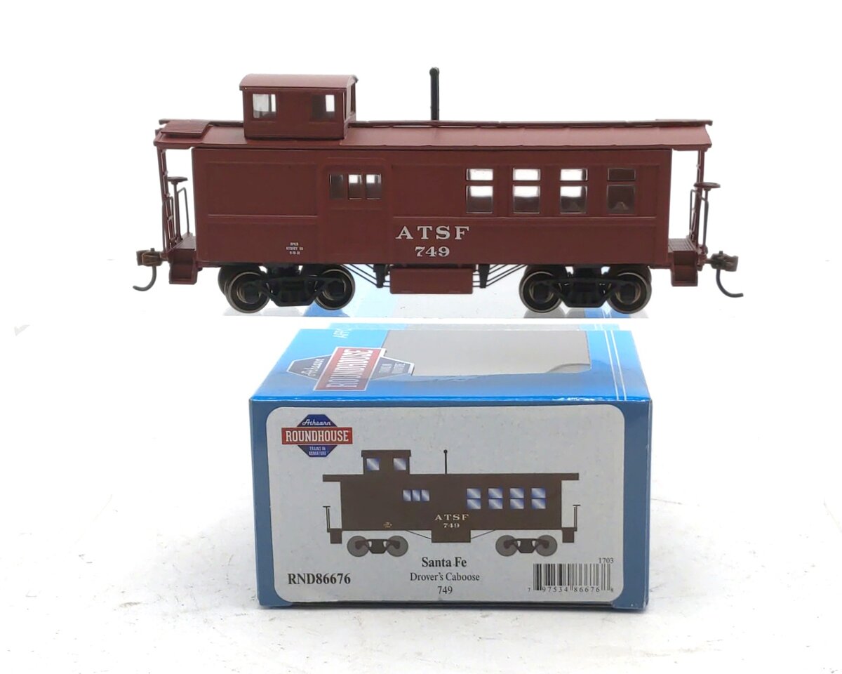 Roundhouse 90143 HO Scale Rock Island Cupola Caboose #17866