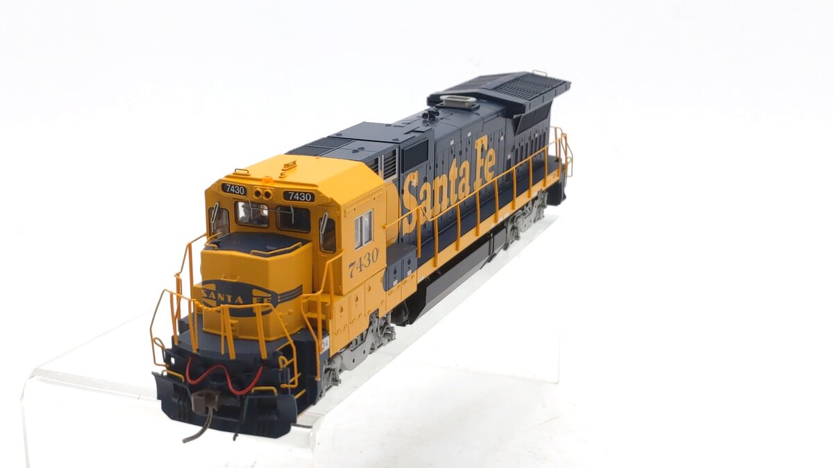 Atlas 10003092 HO Atchison Topeka Santa Fe Dash 8-40B Diesel Loco w/DCC #7430