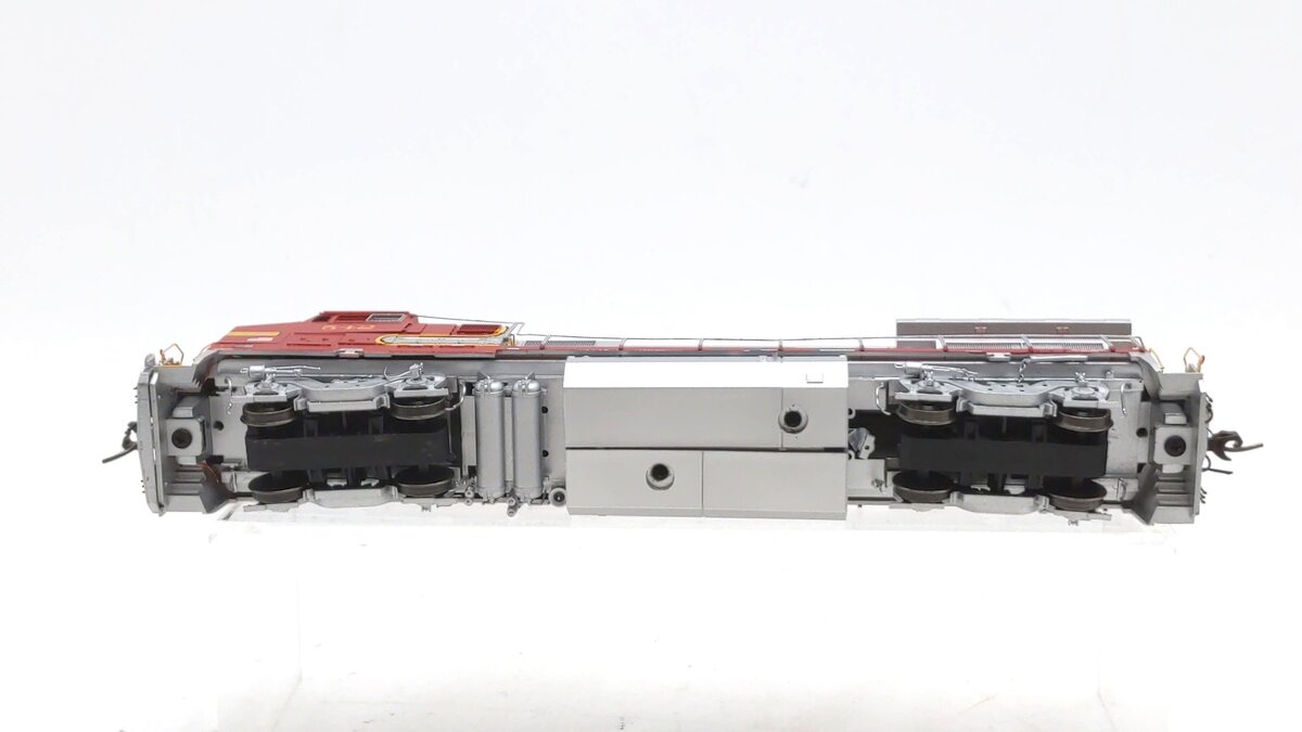 Atlas 10003099 HO Scale Santa Fe Dash 8-40BW Diesel Loco w/DCC & Sound #542