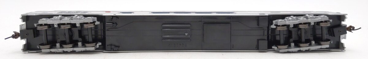 Bachmann 13005 HO Amtrak Phase I 85' Budd Full Dome Passenger Car