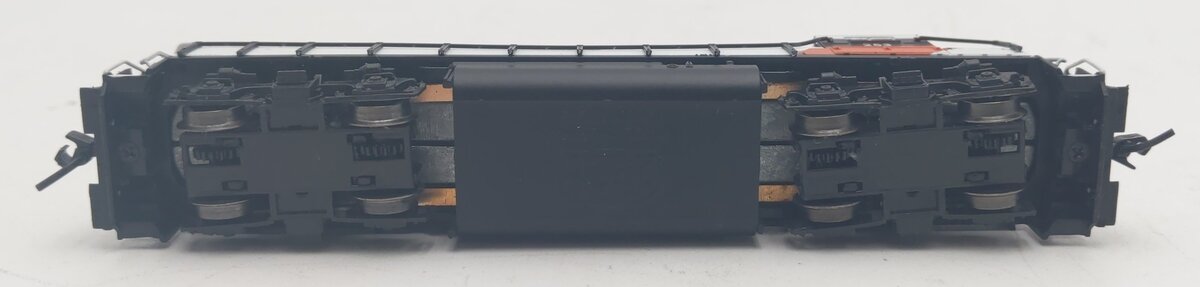 Atlas 40000376 N Scale New Haven GP-38 Diesel Locomotive #253