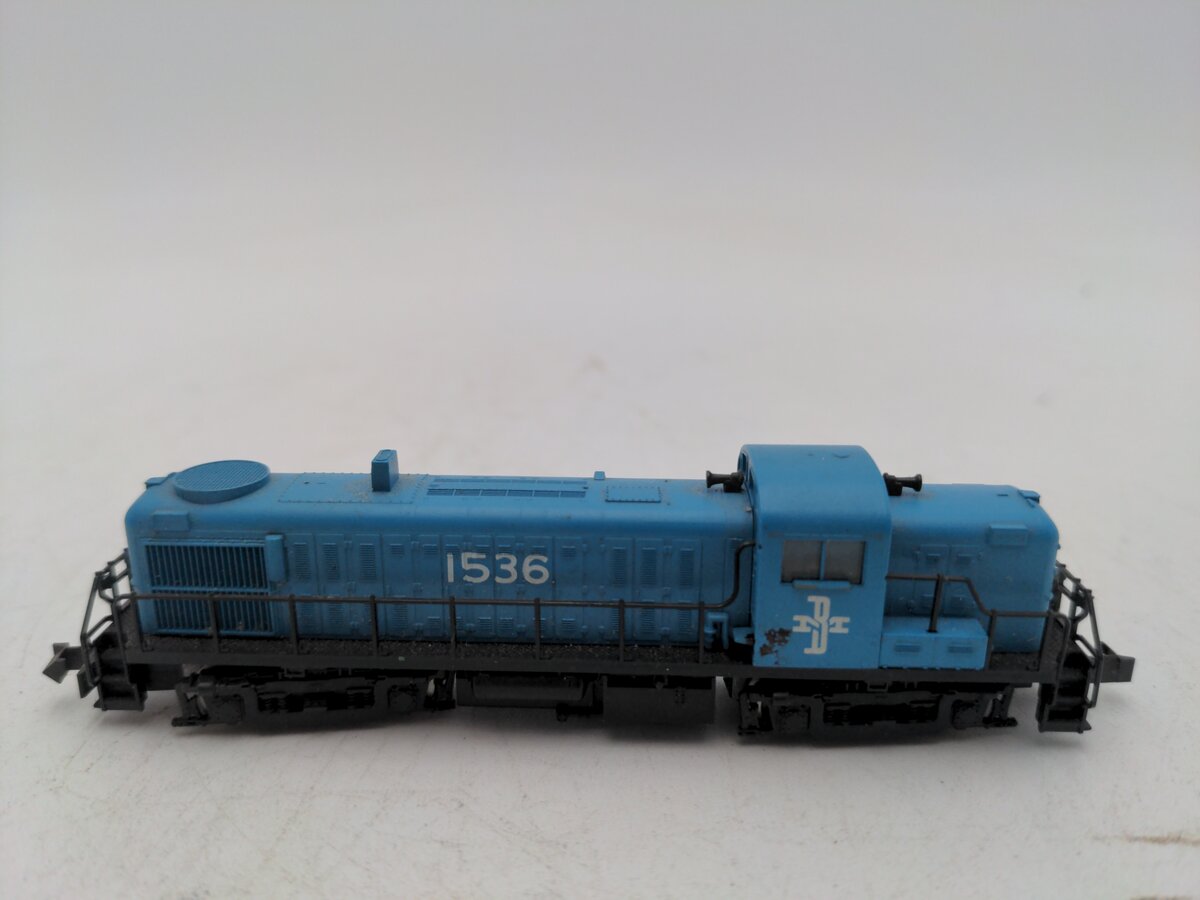 N Scale Boston & Maine Alco RS-3 Diesel Locomotive #1536 EX