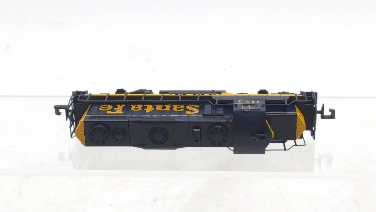 Life Like 7087 N Scale Atchison Topeka Santa Fe GP-20 Diesel Locomotive #1123 LN/Box