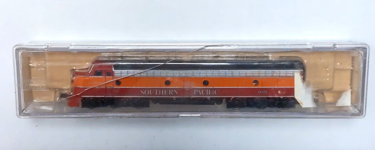 Life Like 7234 N Scale Southern Pacific E8 Diesel Locomotive #6051 LN/Box