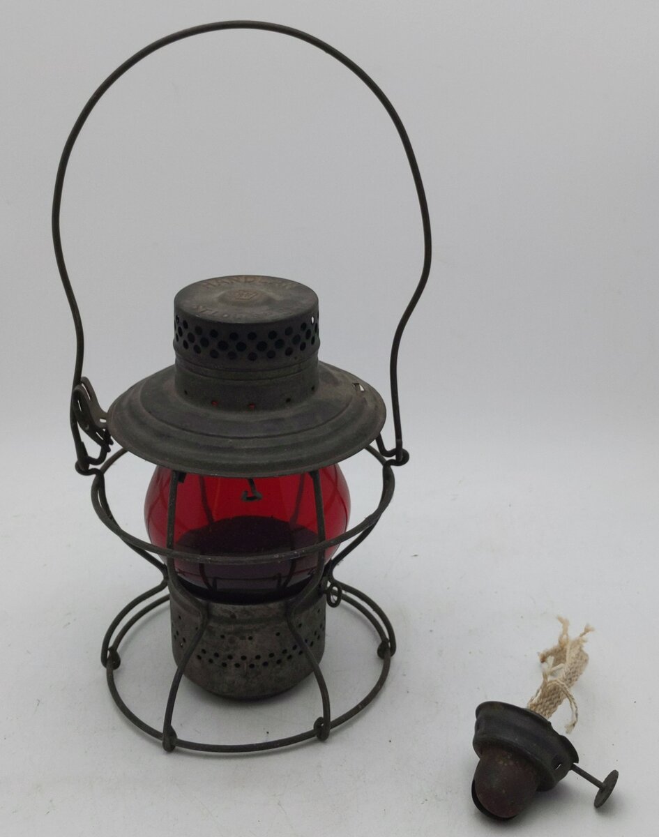 Vintage Handlan St. Louis Railroad/Railway Lantern Red Globe VG